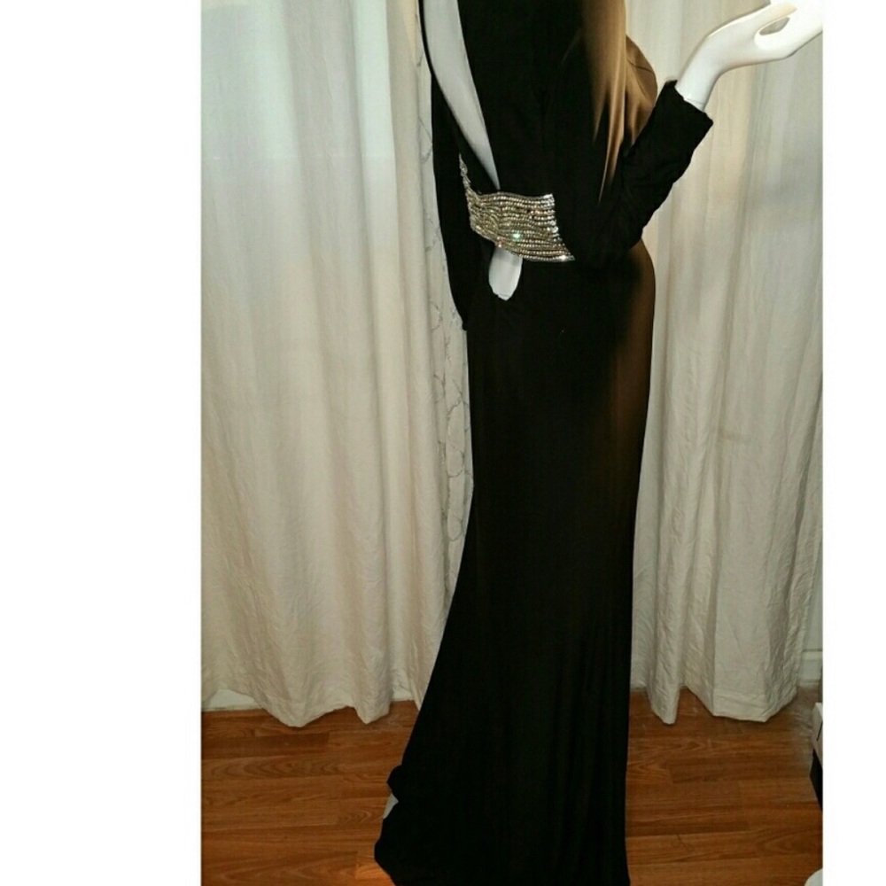 Black very classy and elegant Sherri Hill Gown